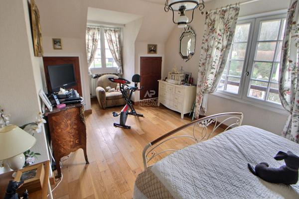 Maison Triel Sur Seine 5 pièce(s) 130 m2 €420 000 ** - Référence 1080