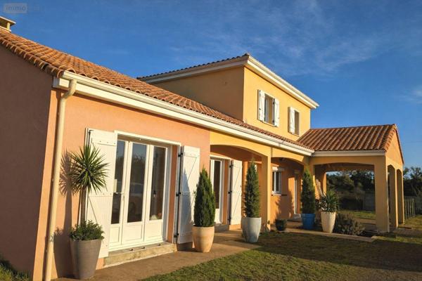 Maison individuelle à vendre à Mézeray dans la Sarthe (72270), ref : NL-72270-220