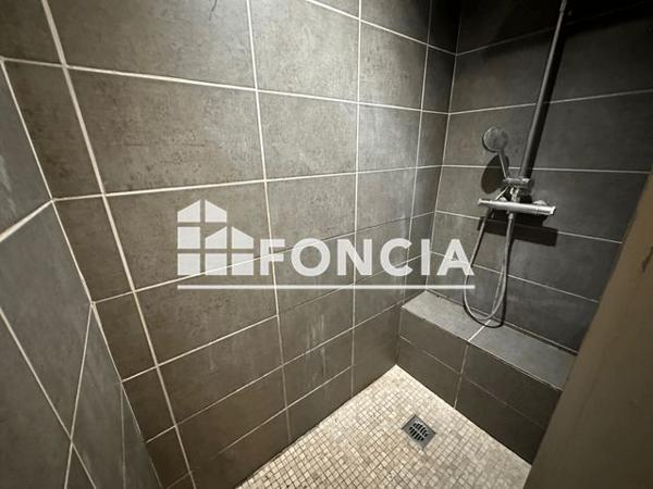 Location Maison 4 pièces 89.6 m² - 94 RUE SUFFREN Salon De Provence 13300