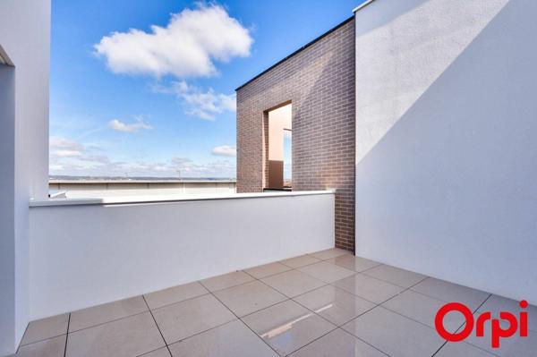 Appartement à louer    2 pièces • 45,20 m2 Décines-Charpieu