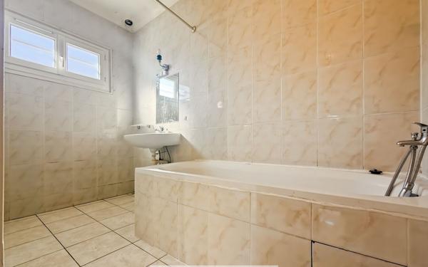 Maison à vendre    3 pièces •  Argenteuil