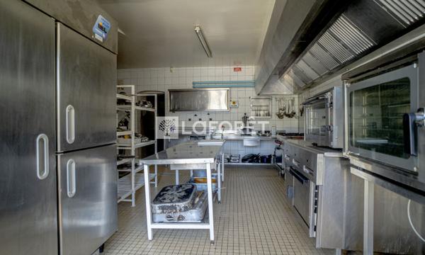 Achat immeuble Bourg-Sainte-Marie - 39 pièce(s) - 1130 m² - 325 500 €