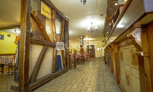 Achat immeuble Bourg-Sainte-Marie - 39 pièce(s) - 1130 m² - 325 500 €