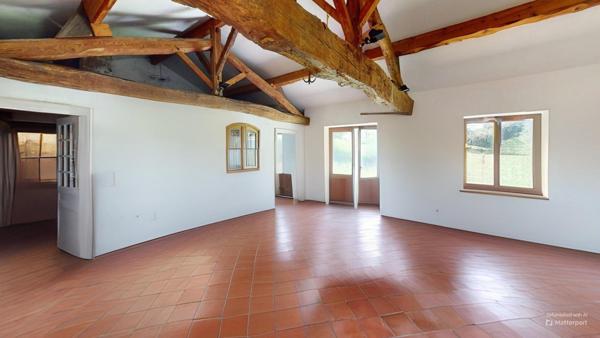 Saint-Pierre-le-Vieux (71520) Maison dans le Maconnais avec dépendance et grand jardin au calme