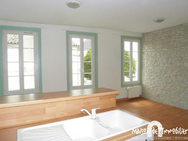 Location Appartement - 2 pièces - 46m² - COGNAC