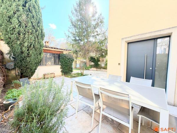 Maison 180m2, 5 chambres, piscine et jardin!