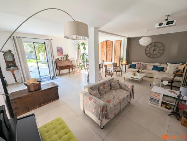 Maison 180m2, 5 chambres, piscine et jardin!