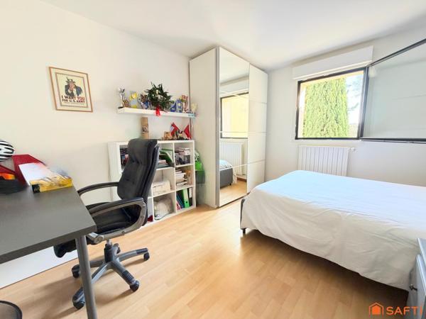 Maison 180m2, 5 chambres, piscine et jardin!