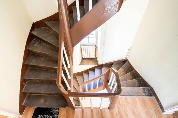 Rare à la vente - Authentique maison de vigneron du XVIIIe avec jardin clos et vue sur clocher, à 20 mn de Saumur