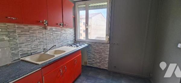 Appartement T4 traversant -68 m2 environ - FIRMINY centre