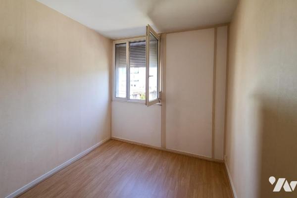 Appartement T4 traversant -68 m2 environ - FIRMINY centre
