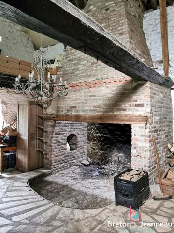 Maison sur 2,5ha à Vimartin sur Orthe