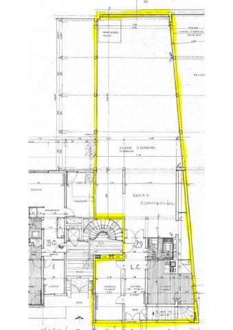MONTREUIL 7 CHEMINS, LOCAL COMMERCIAL VENDU LOUE AVEC UN PARKING. IDEAL INVESTISSEUR