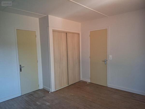 Appartement à louer à Vaudrey dans le Jura (39380), ref : 39033-L597