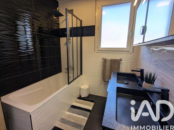 Maison à vendre 6 pièces 142 m² Brienon-sur-Armançon