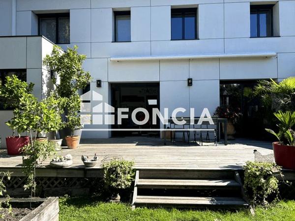 À vendre Maison 7 pièces 200 m² - Bordeaux 33300