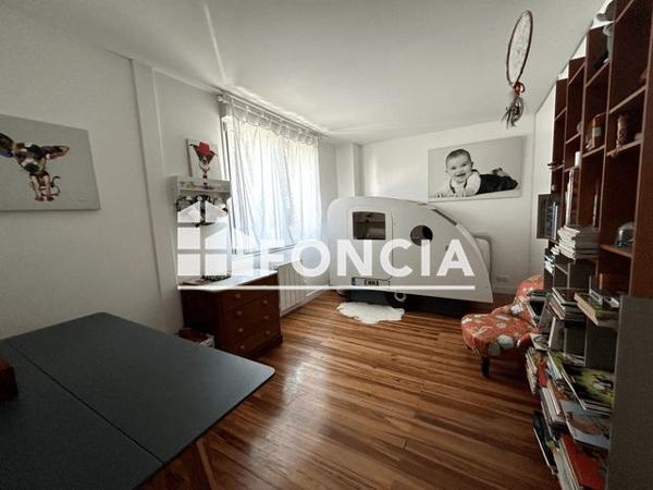 À vendre Maison 7 pièces 200 m² - Bordeaux 33300