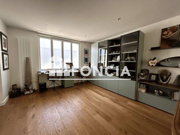 À vendre Maison 7 pièces 200 m² - Bordeaux 33300