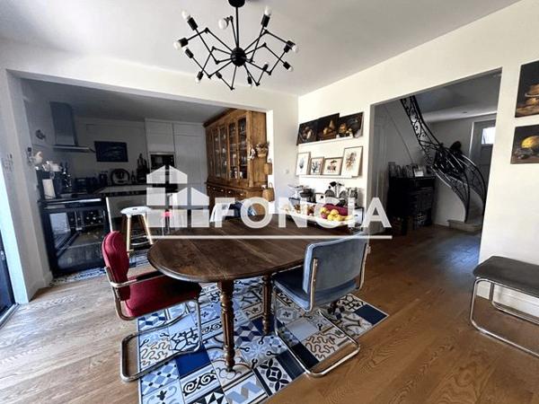 À vendre Maison 7 pièces 200 m² - Bordeaux 33300