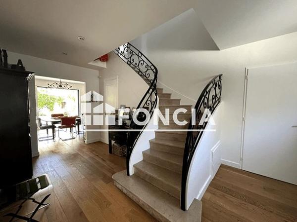 À vendre Maison 7 pièces 200 m² - Bordeaux 33300