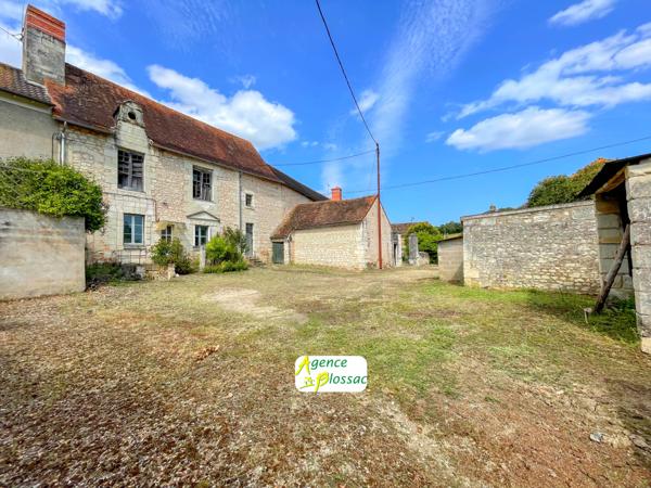 CORPS DE FERME et BELLES DEPENDANCES sur 1,15 hectare