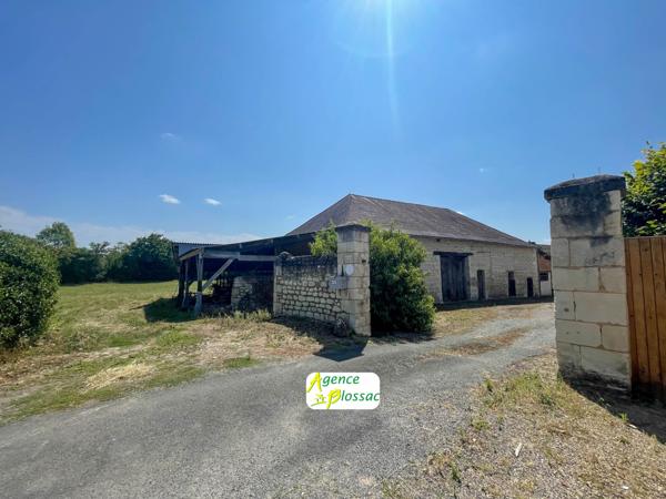 CORPS DE FERME et BELLES DEPENDANCES sur 1,15 hectare