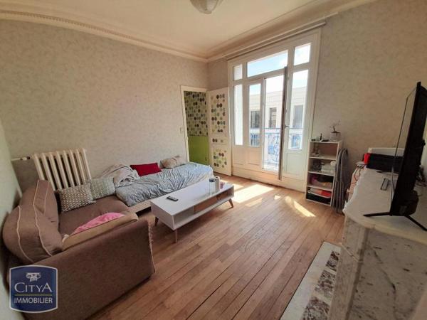 Appartement à louer 4 pièces 85.69m²