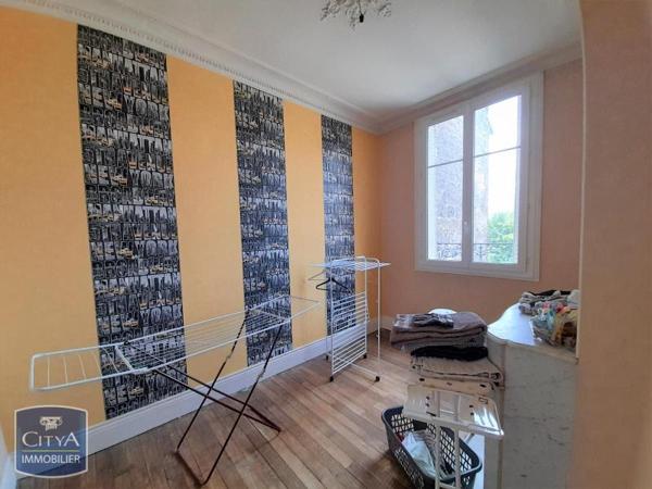 Appartement à louer 4 pièces 85.69m²