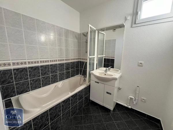 Appartement à louer 4 pièces 78.73m² Clermont-Ferrand (63100)