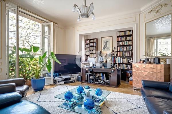 Appartement Paris 5 pièce(s) 142.08 m2