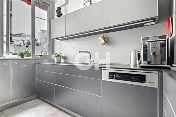 Appartement Paris 5 pièce(s) 142.08 m2