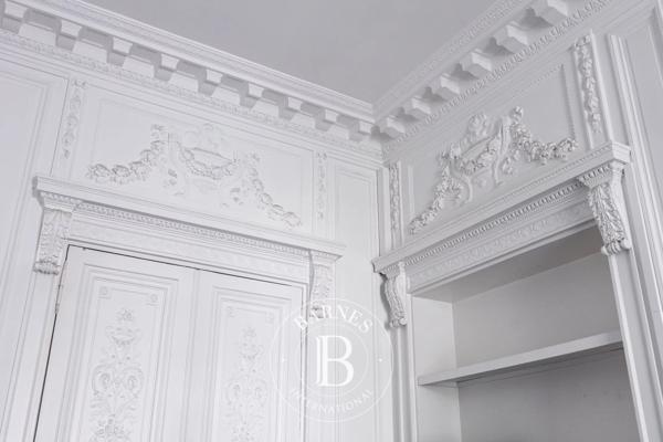Paris 8ème, Appartement 5 Chambres -  359 m² à vendre