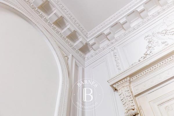 Paris 8ème, Appartement 5 Chambres -  359 m² à vendre