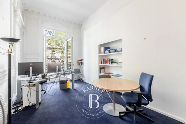 Paris 8ème, Appartement 5 Chambres -  359 m² à vendre