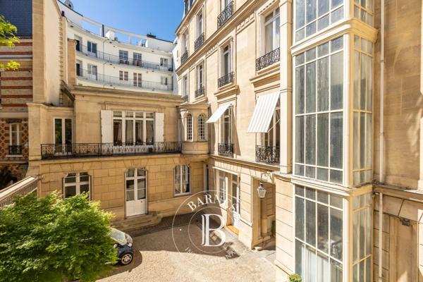 Paris 8ème, Appartement 5 Chambres -  359 m² à vendre