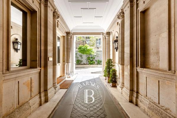 Paris 8ème, Appartement 5 Chambres -  359 m² à vendre