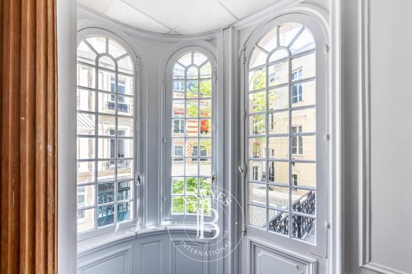 Paris 8ème, Appartement 5 Chambres -  359 m² à vendre