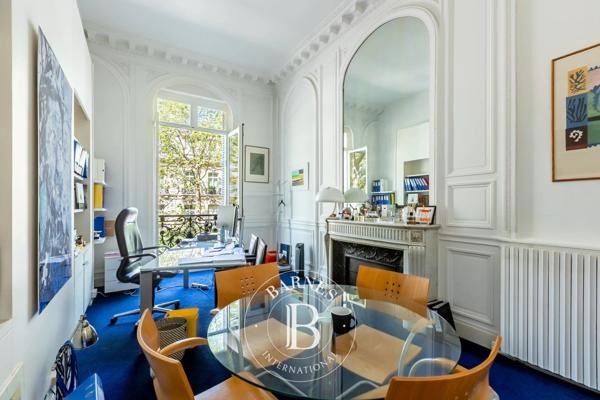Paris 8ème, Appartement 5 Chambres -  359 m² à vendre