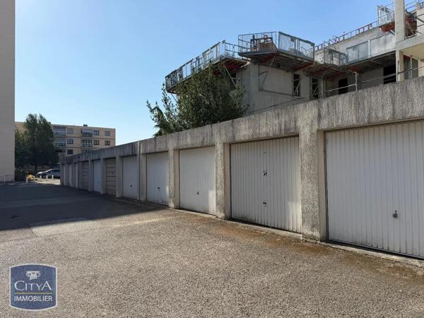 Parking à louer Bourg-en-Bresse (01000)