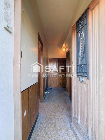 Maison de village avec jardin, cave et garage