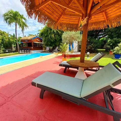 Maison T4 à vendre à Saint-François (971),plain-pied, piscine, pool house, jardin paysagé d'exception