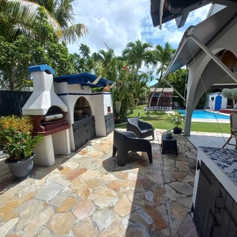 Maison T4 à vendre à Saint-François (971),plain-pied, piscine, pool house, jardin paysagé d'exception