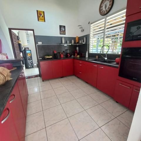 Maison T4 à vendre à Saint-François (971),plain-pied, piscine, pool house, jardin paysagé d'exception