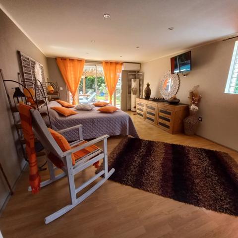 Maison T4 à vendre à Saint-François (971),plain-pied, piscine, pool house, jardin paysagé d'exception