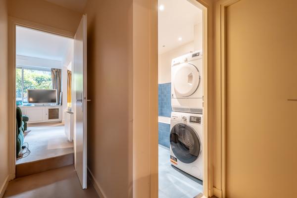 Neuilly-sur-Seine (92200) NEUILLY-SUR-SEINE – APPARTEMENT FAMILIAL de 148 m2 avec TERRASSE / JARDIN de 35m2 rez-de-chaussée.