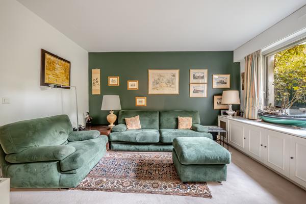 Neuilly-sur-Seine (92200) NEUILLY-SUR-SEINE – APPARTEMENT FAMILIAL de 148 m2 avec TERRASSE / JARDIN de 35m2 rez-de-chaussée.