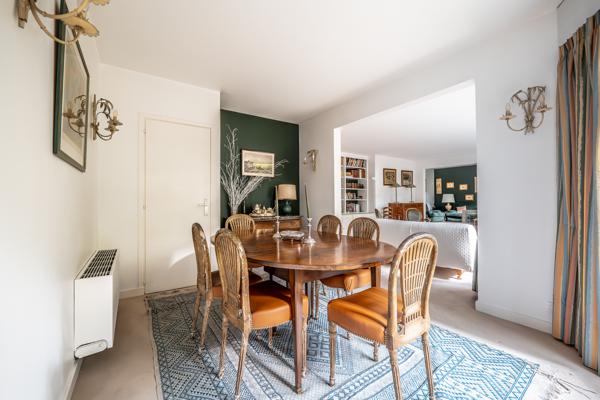 Neuilly-sur-Seine (92200) NEUILLY-SUR-SEINE – APPARTEMENT FAMILIAL de 148 m2 avec TERRASSE / JARDIN de 35m2 rez-de-chaussée.