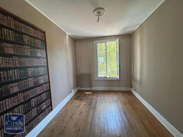 Appartement à louer 4 pièces 81.57m² Bourg-en-Bresse (01000)