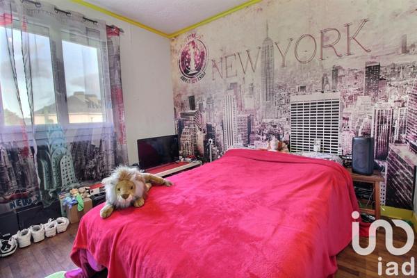 Maison traditionnelle 7 pièces de 95 m² à Flers (61100)