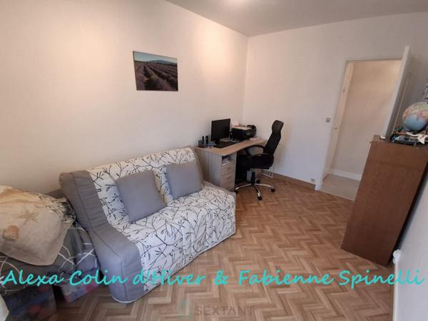 Maison sur sous sol total, proche toutes commodités